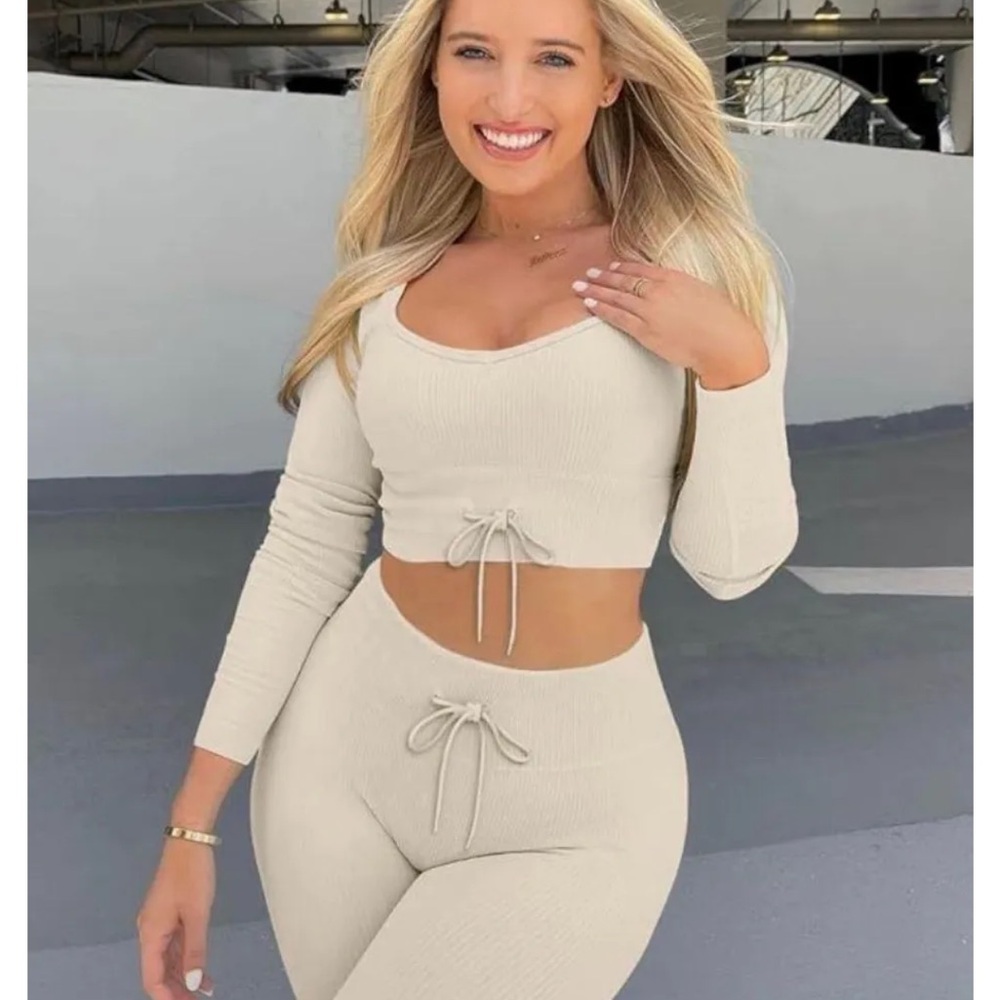 Amazon Workout Set - image 2